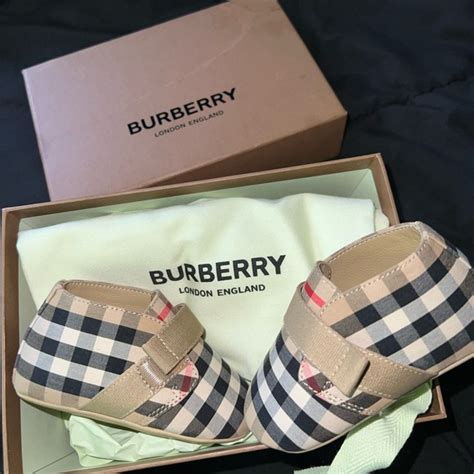 burberry newborn shoes